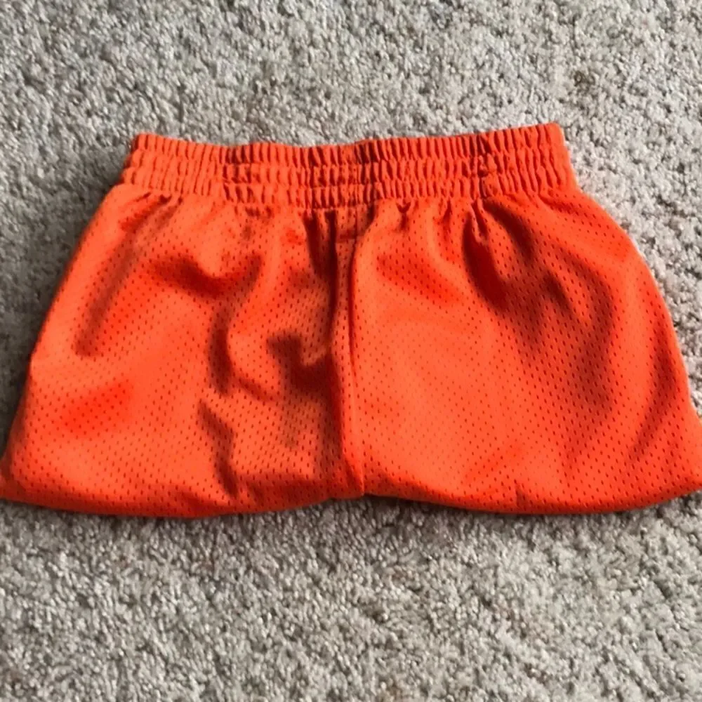 🧡 Orange Kids Shorts Size Medium (8) 🧡